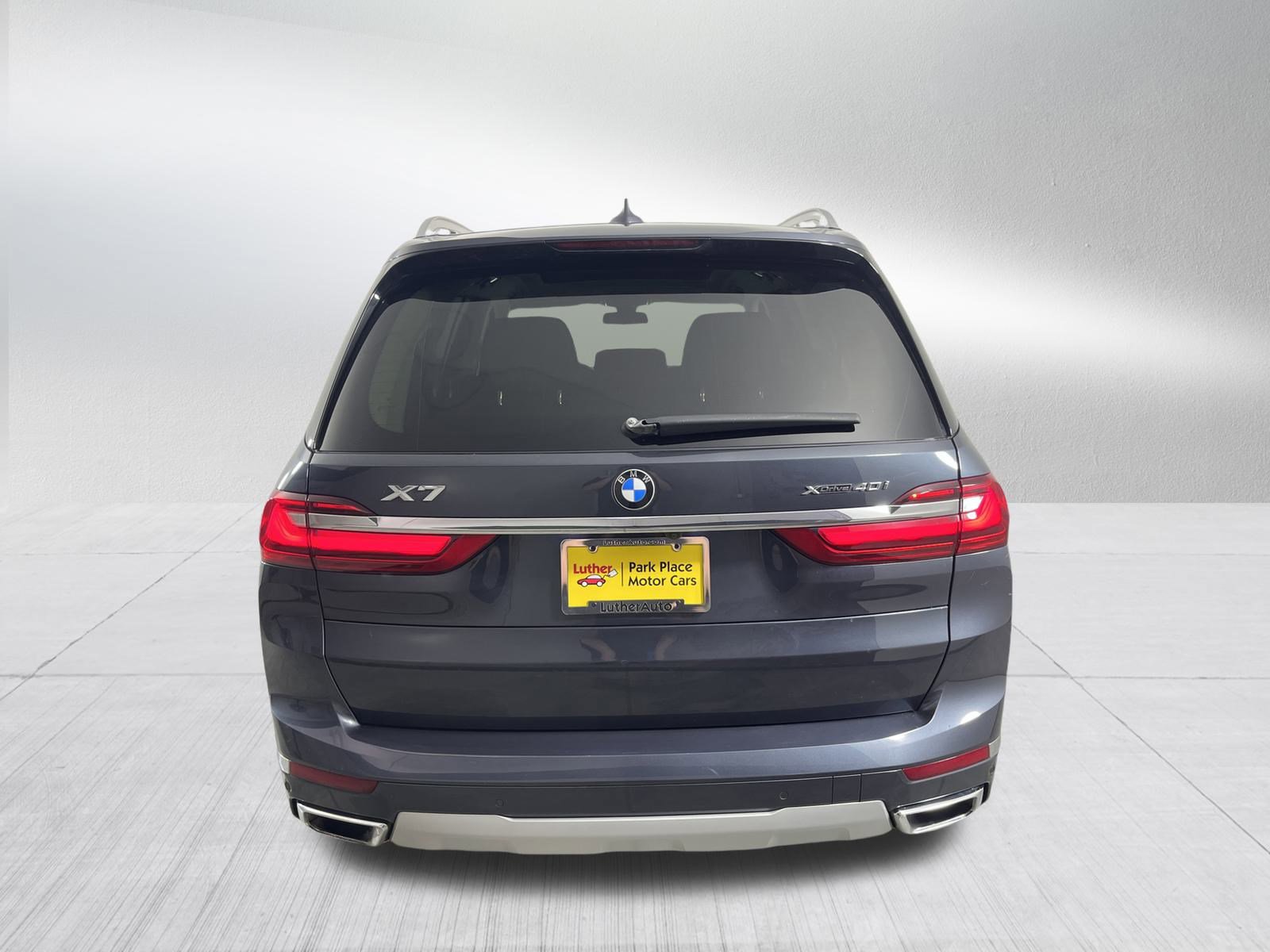 Used 2022 BMW X7 xDrive40i w/ Premium Package image 6