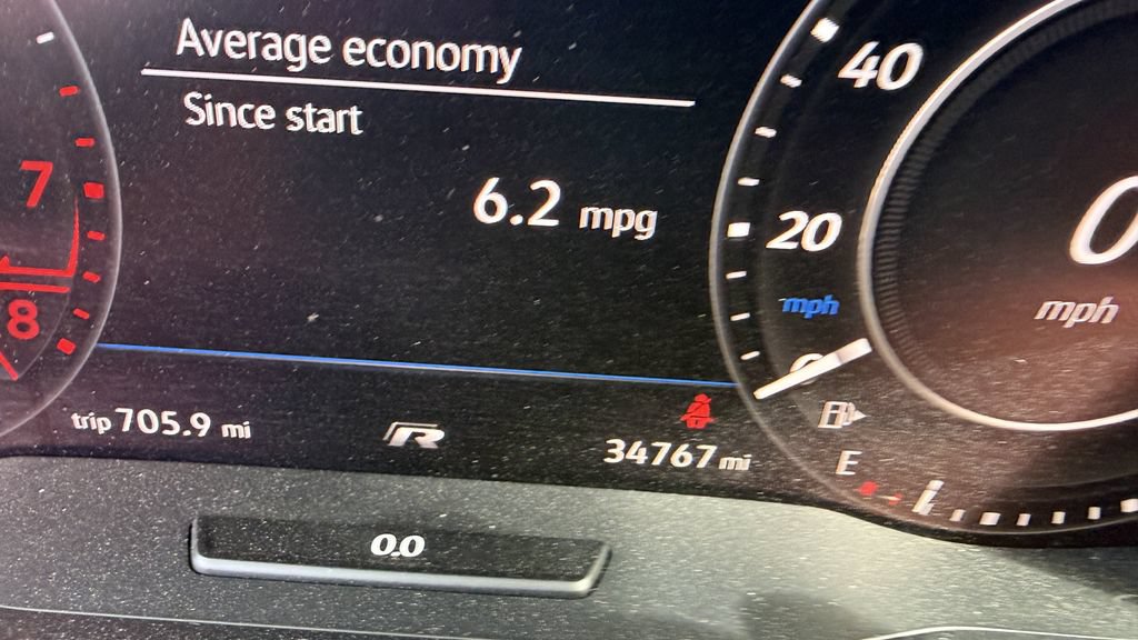 Used 2019 Volkswagen Golf R 4-Door AWD/4WD image 5
