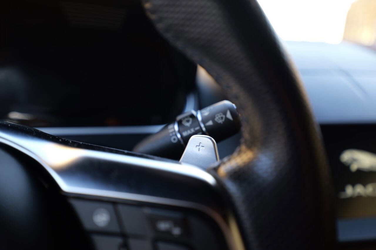 Used 2021 Jaguar F-TYPE R image 86