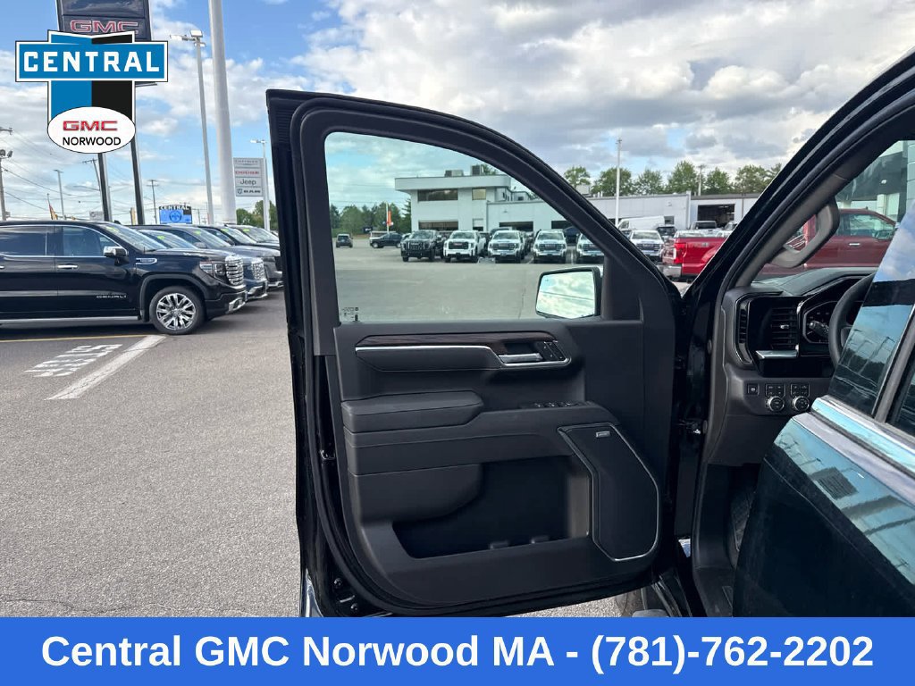 New 2026 GMC Sierra 1500 SLT w/ SLT Premium Plus Package AWD/4WD image 14