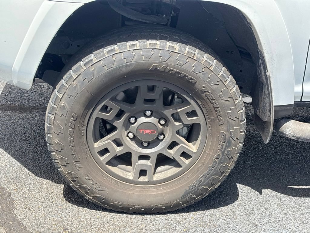 Used 2024 Toyota 4Runner SR5 Premium w/ Moonroof Package AWD/4WD image 26