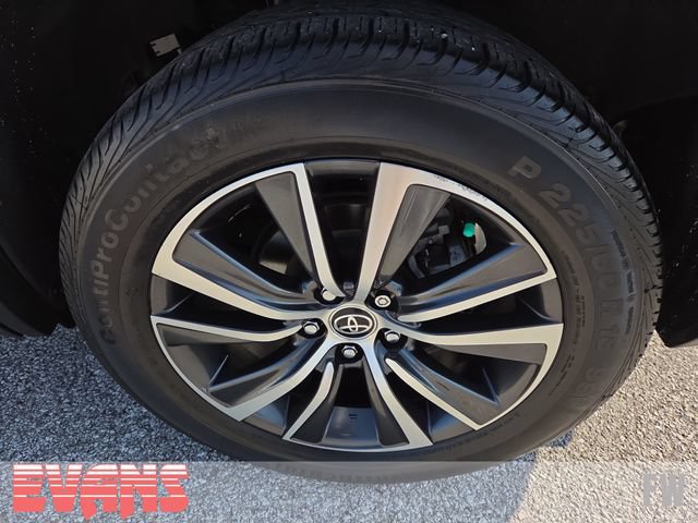 Used 2022 Toyota Venza LE AWD/4WD image 23