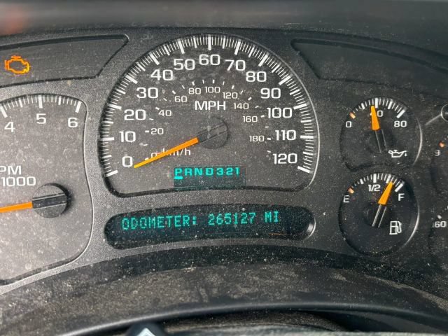 Used 2005 Chevrolet Suburban LS RWD image 12