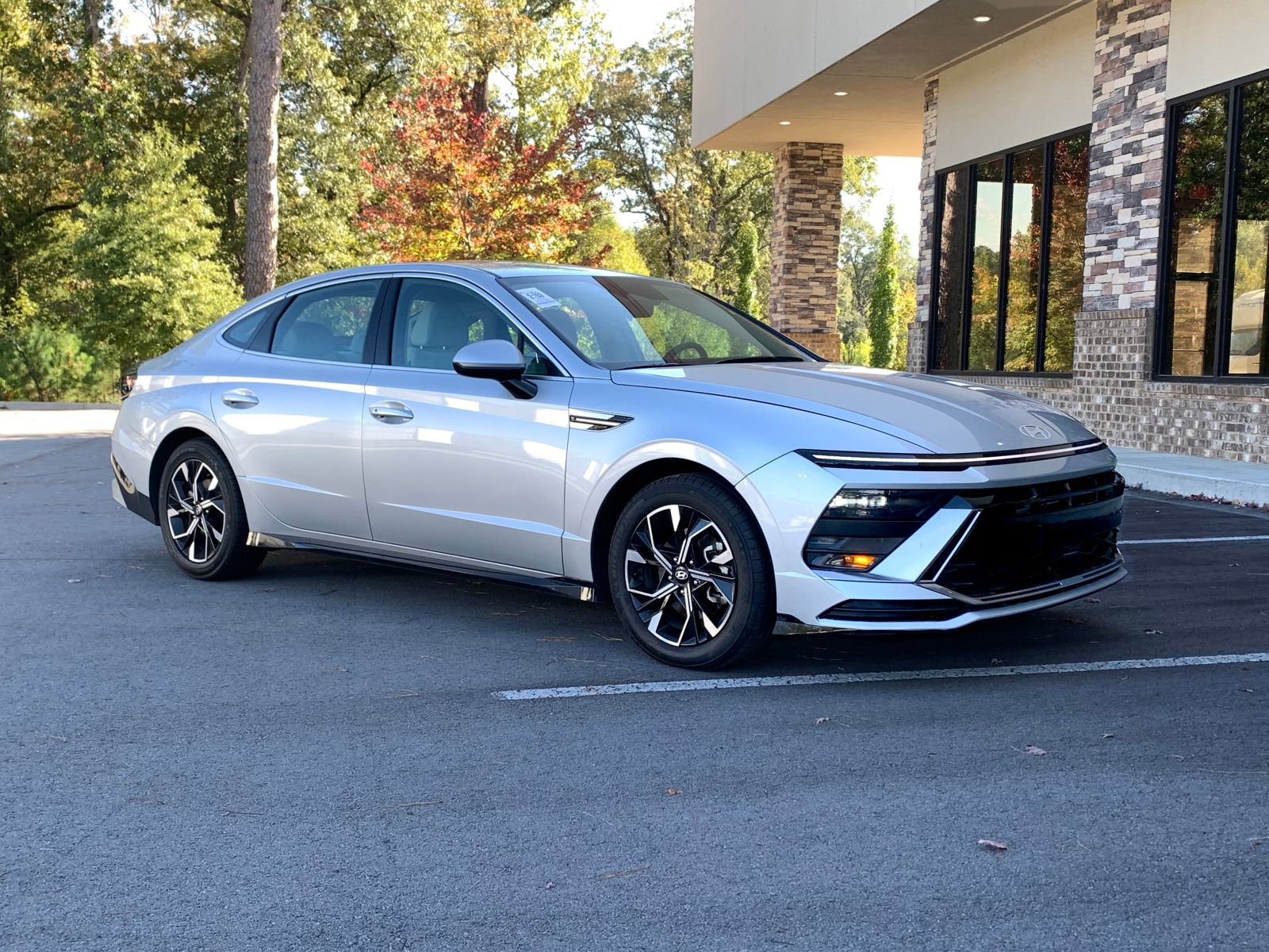 Used 2024 Hyundai Sonata SEL image 1