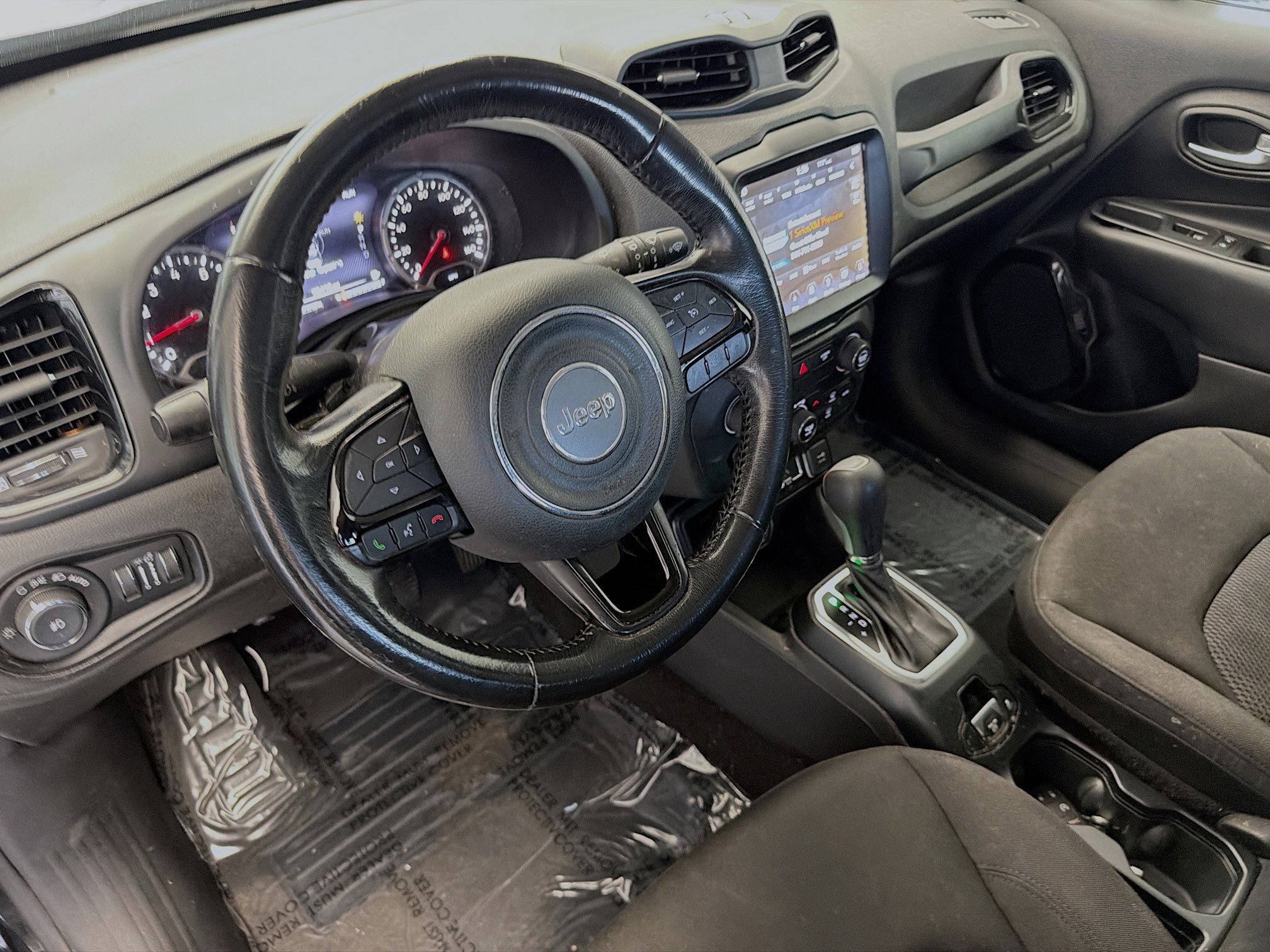 Used 2018 Jeep Renegade Altitude w/ UConnect 8.4 Nav Group image 7