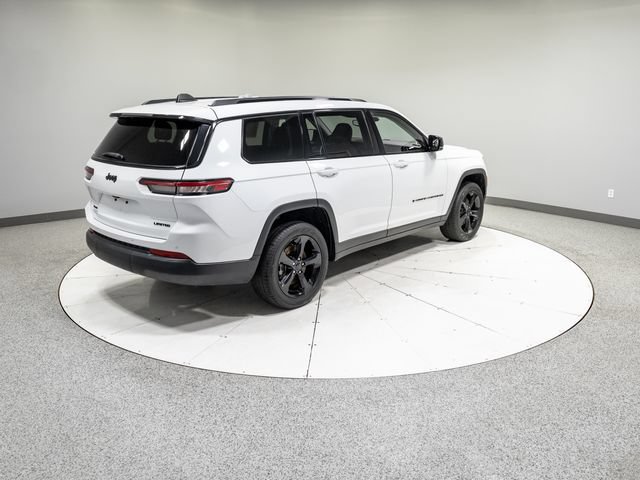 Used 2023 Jeep Grand Cherokee L Limited w/ Black Appearance Package AWD/4WD image 35