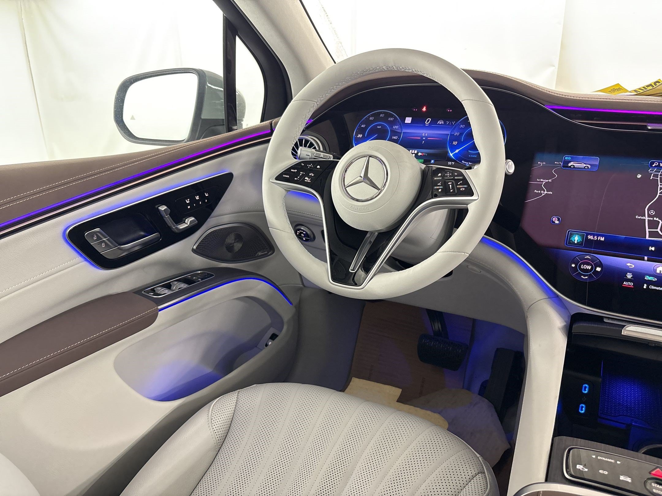 New 2026 Mercedes-Benz EQS 400 4MATIC SUV image 27