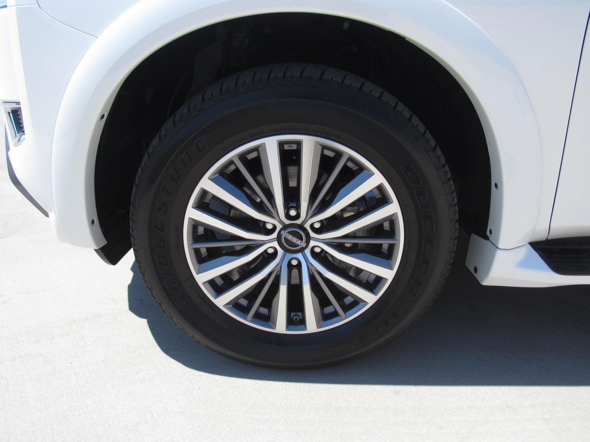 Used 2024 Nissan Armada SL image 4