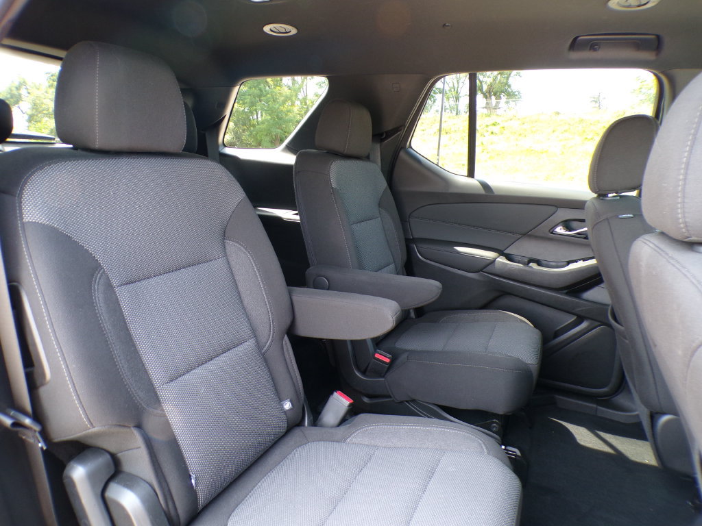 Used 2023 Chevrolet Traverse LT AWD/4WD image 19