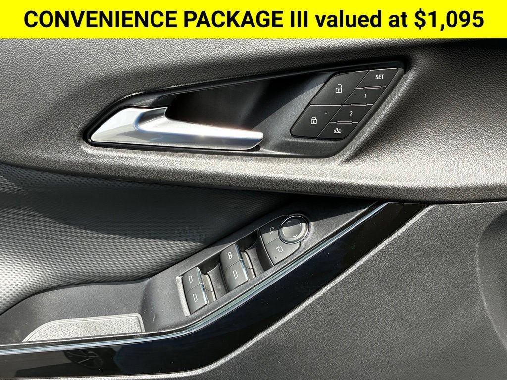 New 2027 Chevrolet Equinox RS w/ Safety and Technology Package AWD/4WD image 4