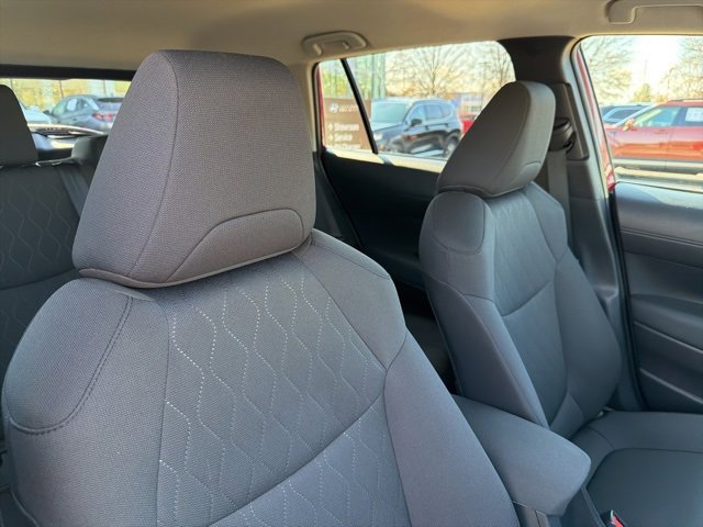 Used 2023 Toyota Corolla Cross LE image 33
