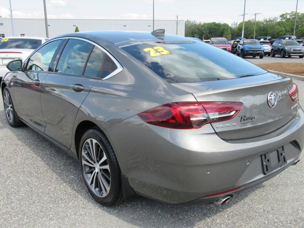 Used 2018 Buick Regal Essence w/ Driver Confidence Package #1 FWD image 5