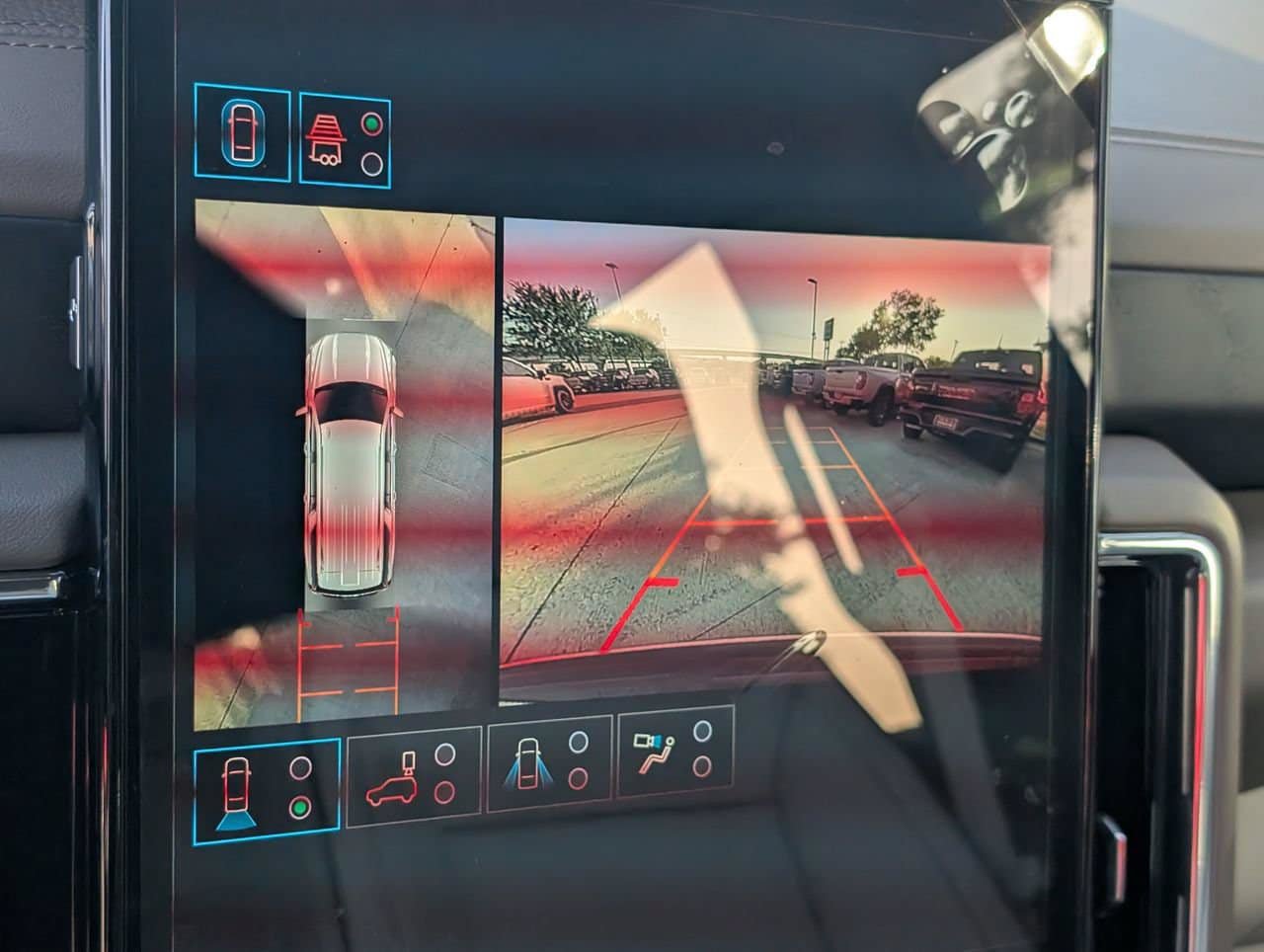 New 2026 GMC Yukon XL Denali w/ Sun & Power Step Package AWD/4WD image 12