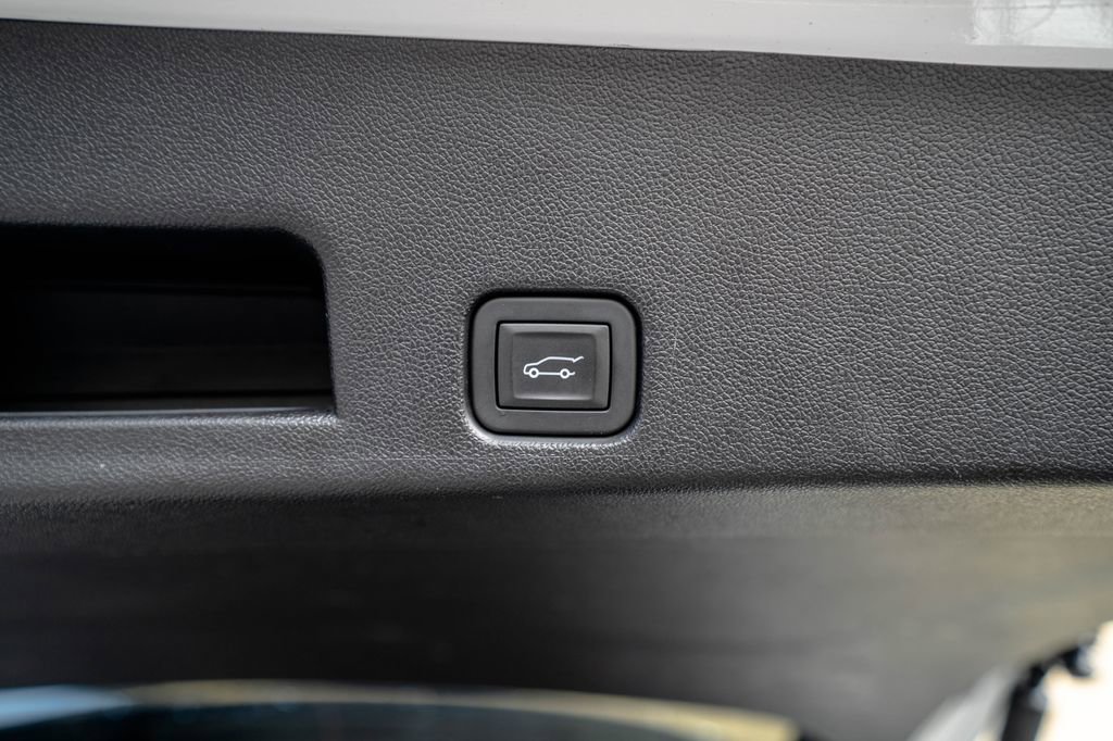 Certified 2024 GMC Acadia Elevation AWD/4WD image 34