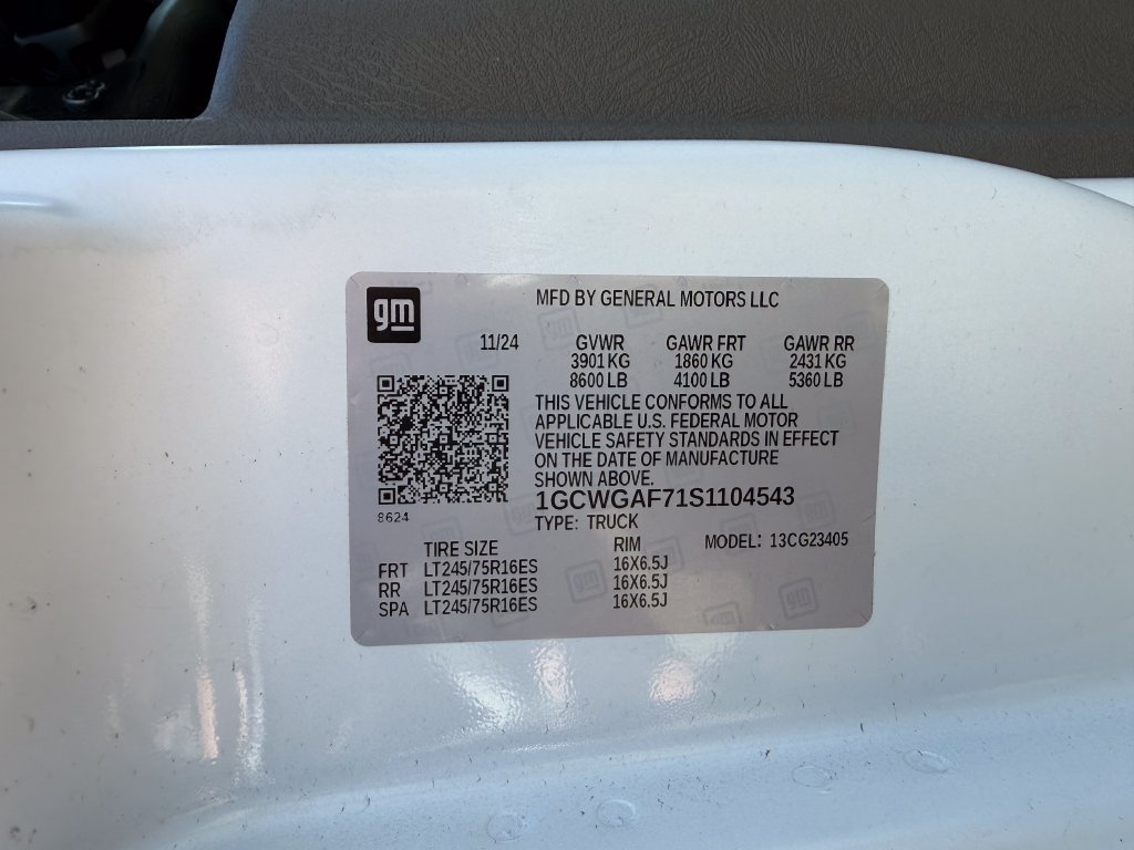 New 2025 Chevrolet Express 2500 w/ Driver Convenience Package RWD image 27