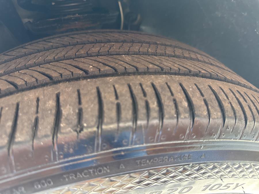 Used 2021 Volkswagen Tiguan SE R-Line image 13