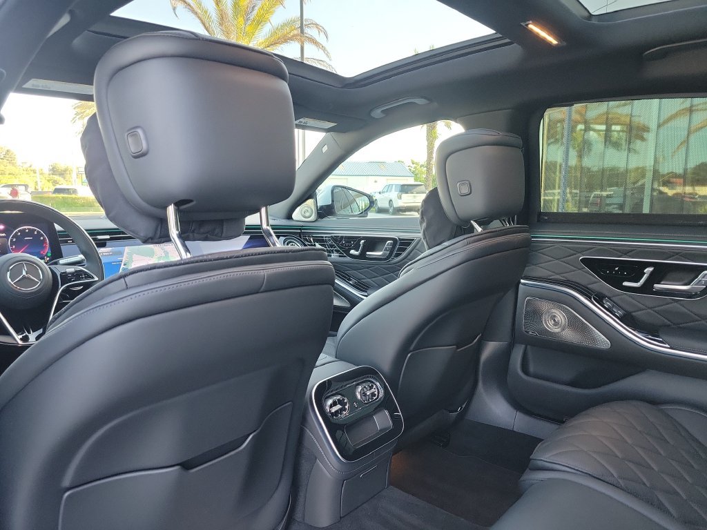 Used 2027 Mercedes-Benz S 580 4MATIC Sedan image 17