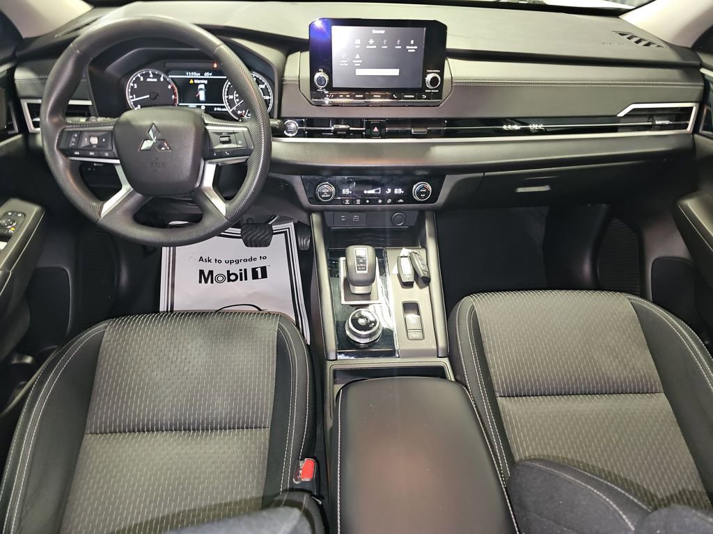 Used 2022 Mitsubishi Outlander ES image 33