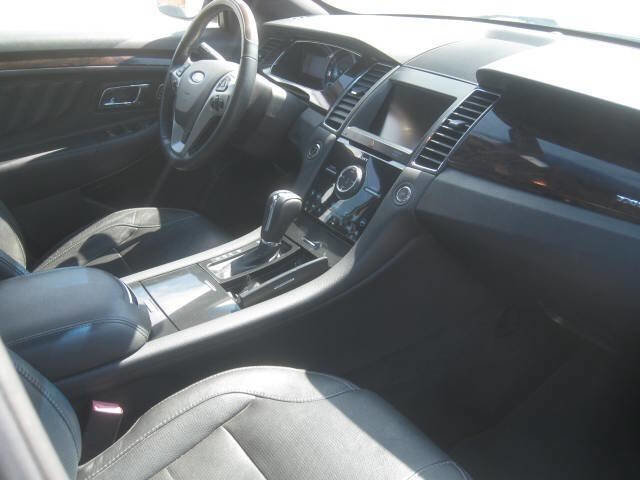 Used 2013 Ford Taurus Limited image 21