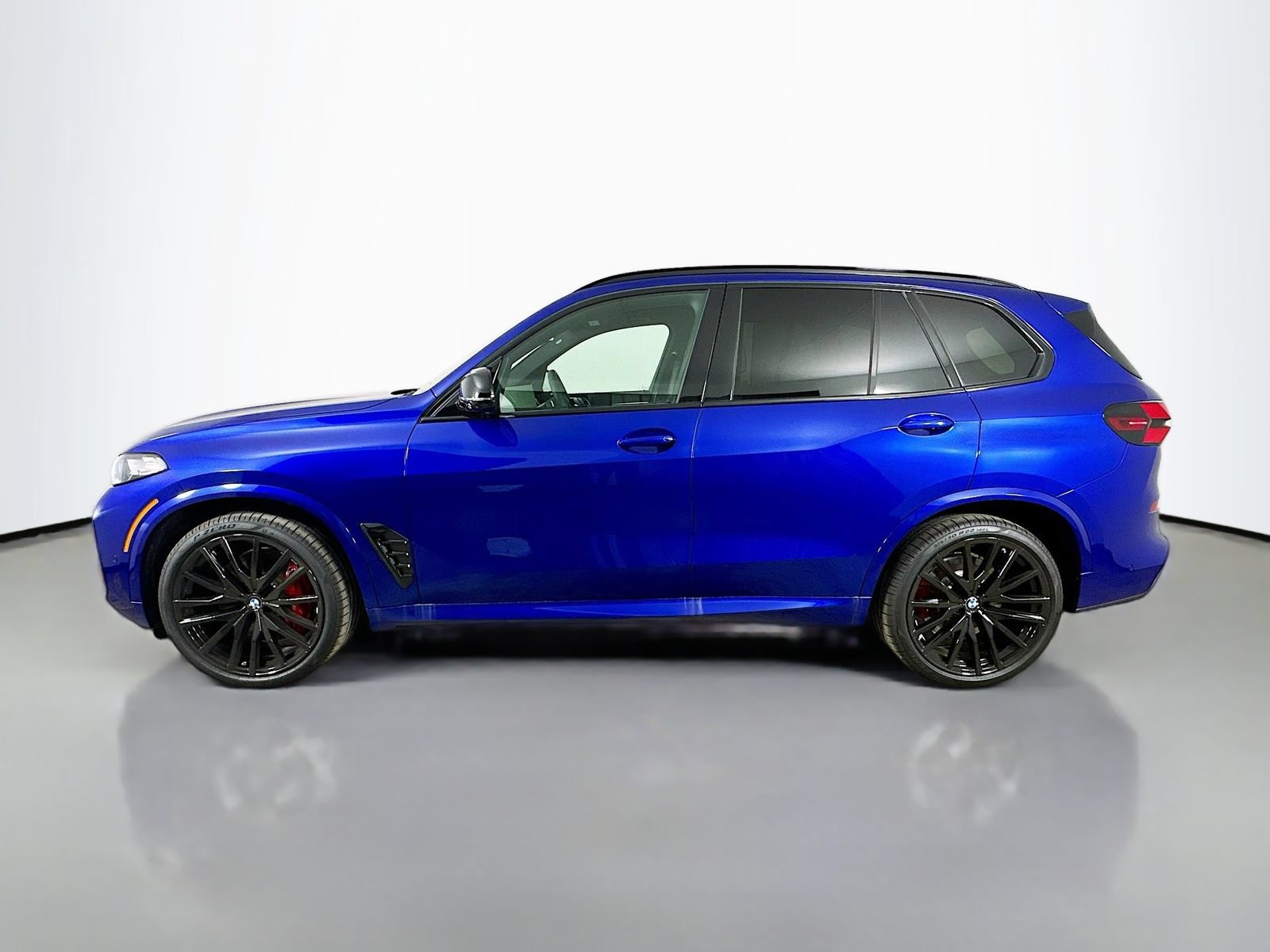 New 2026 BMW X5 M60i AWD/4WD image 8