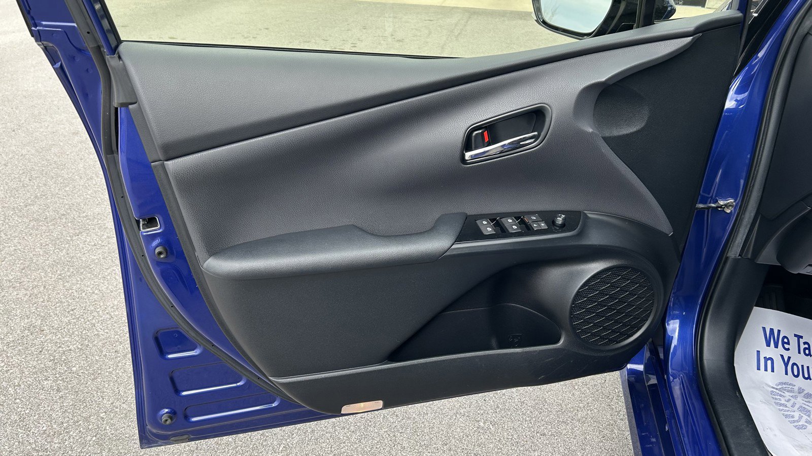 Used 2017 Toyota Prius Four image 10