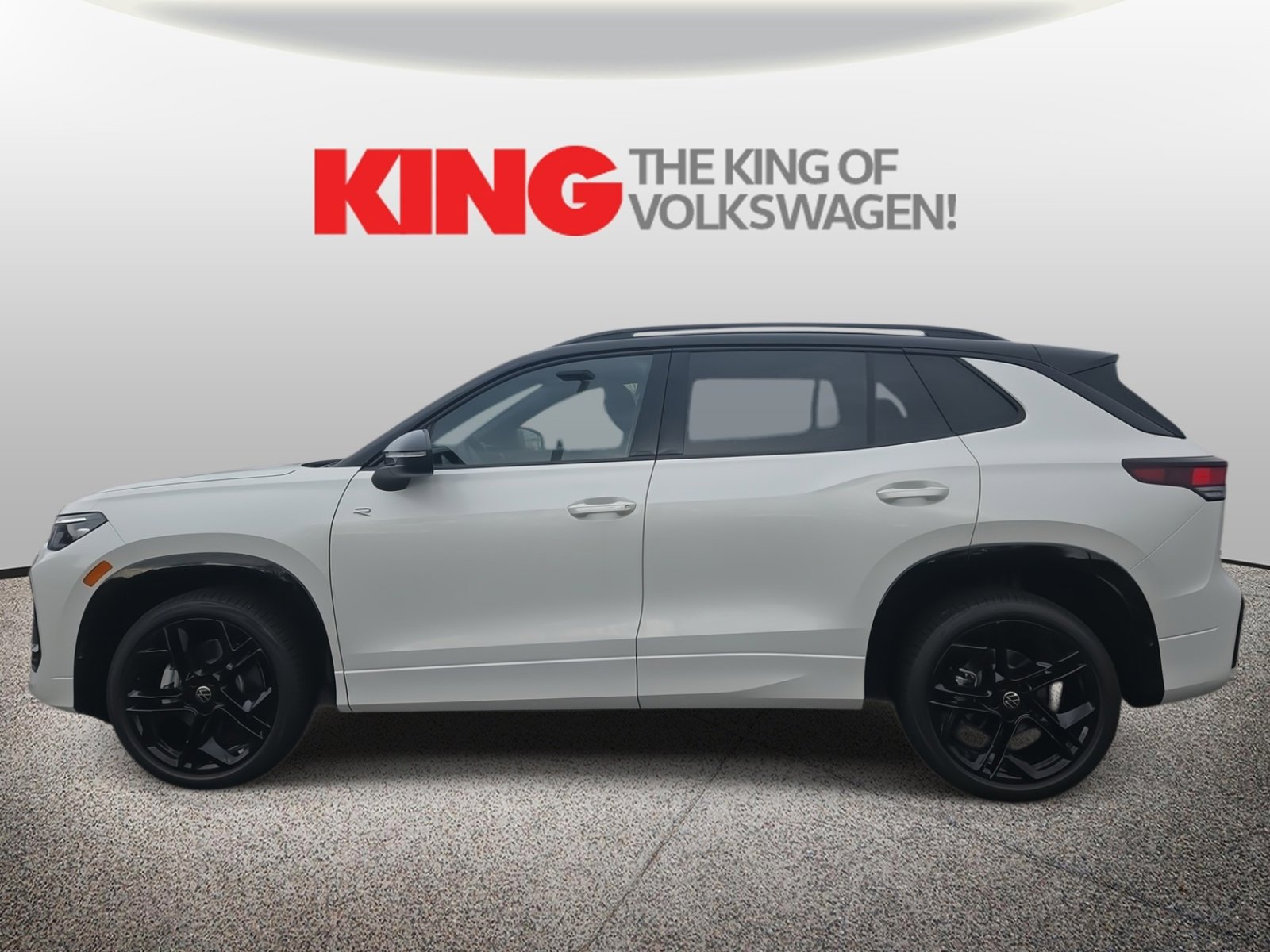 New 2026 Volkswagen Tiguan SE R-Line image 7