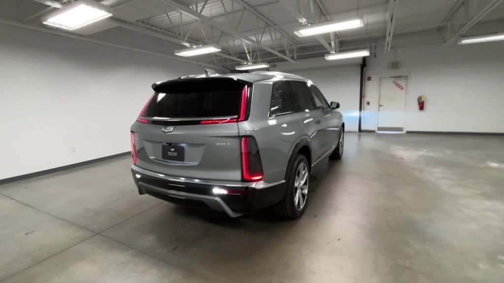 New 2026 Cadillac Vistiq Luxury image 49