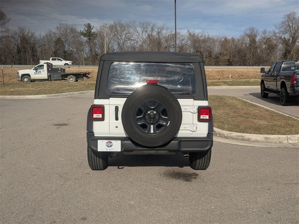 Used 2022 Jeep Wrangler Sport image 4