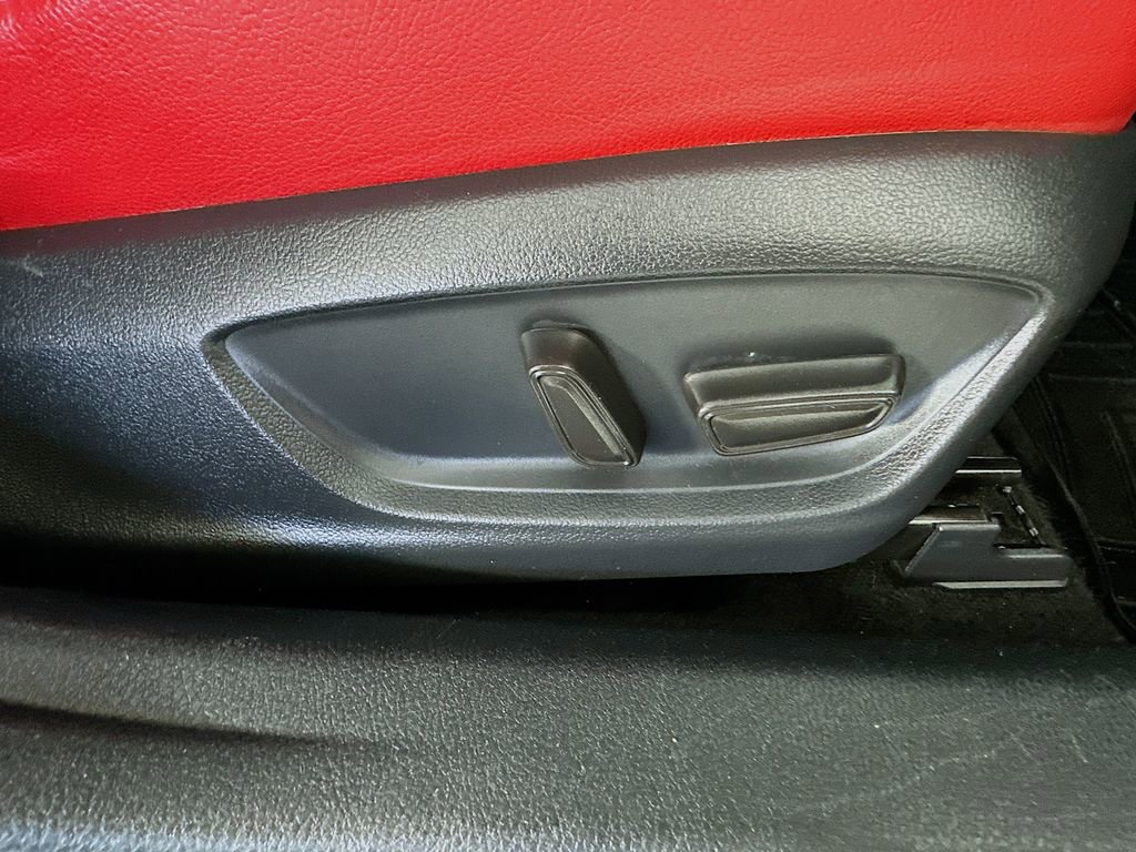 Used 2019 Toyota Camry XSE w/ Navigation Package FWD image 24
