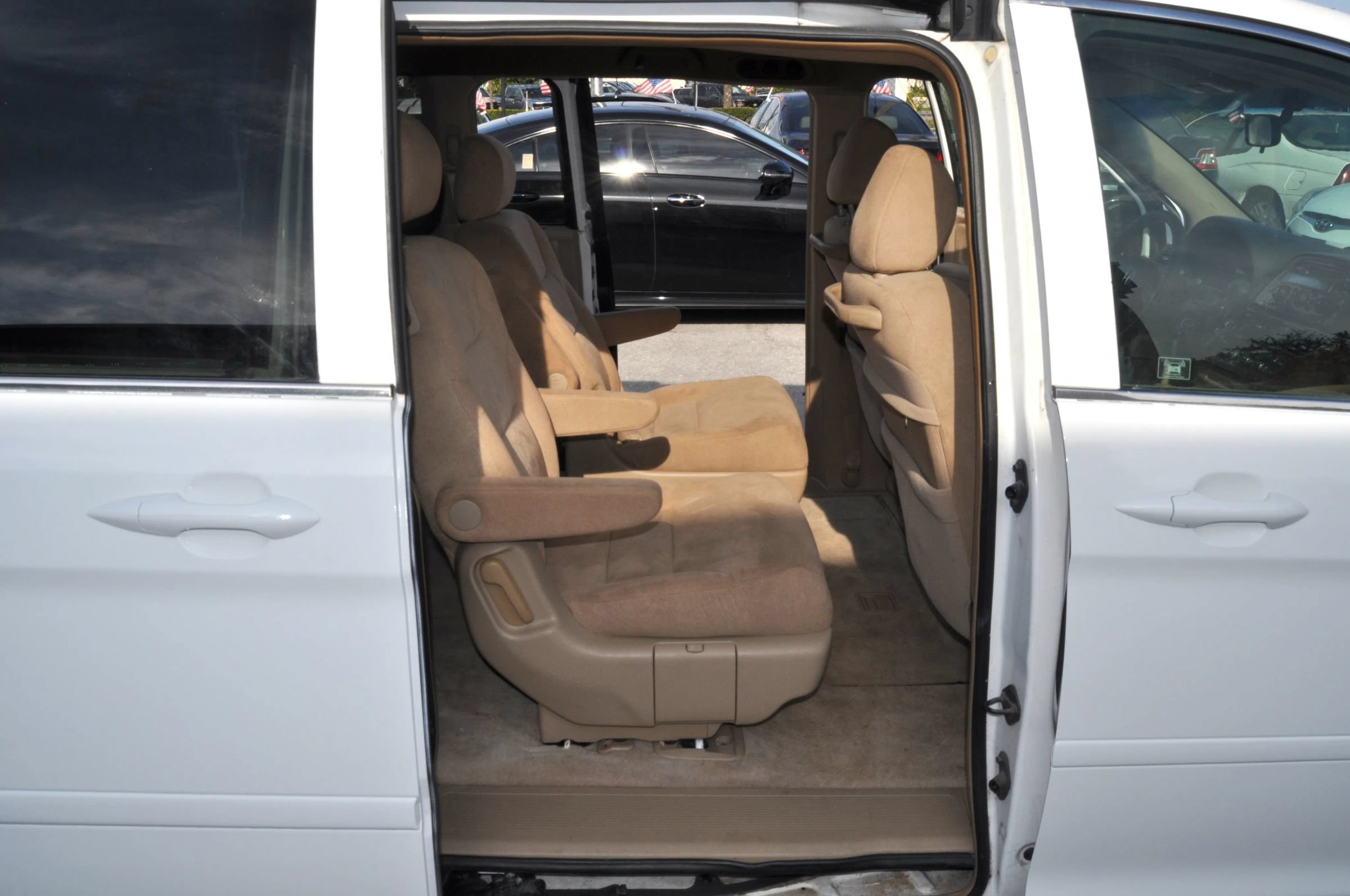 Used 2005 Honda Odyssey EX image 24