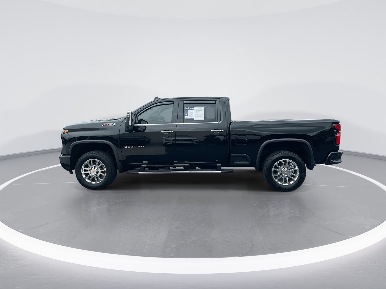 Used 2025 Chevrolet Silverado 2500 LTZ w/ Z71 Chrome Sport Edition AWD/4WD image 6