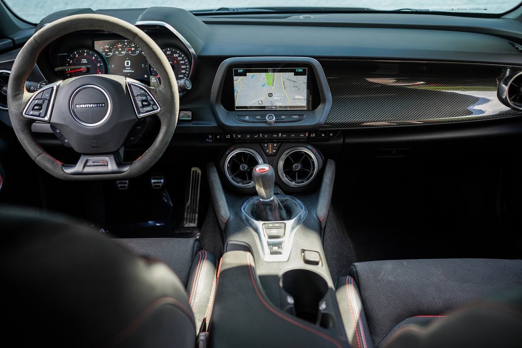 Used 2018 Chevrolet Camaro ZL1 image 20