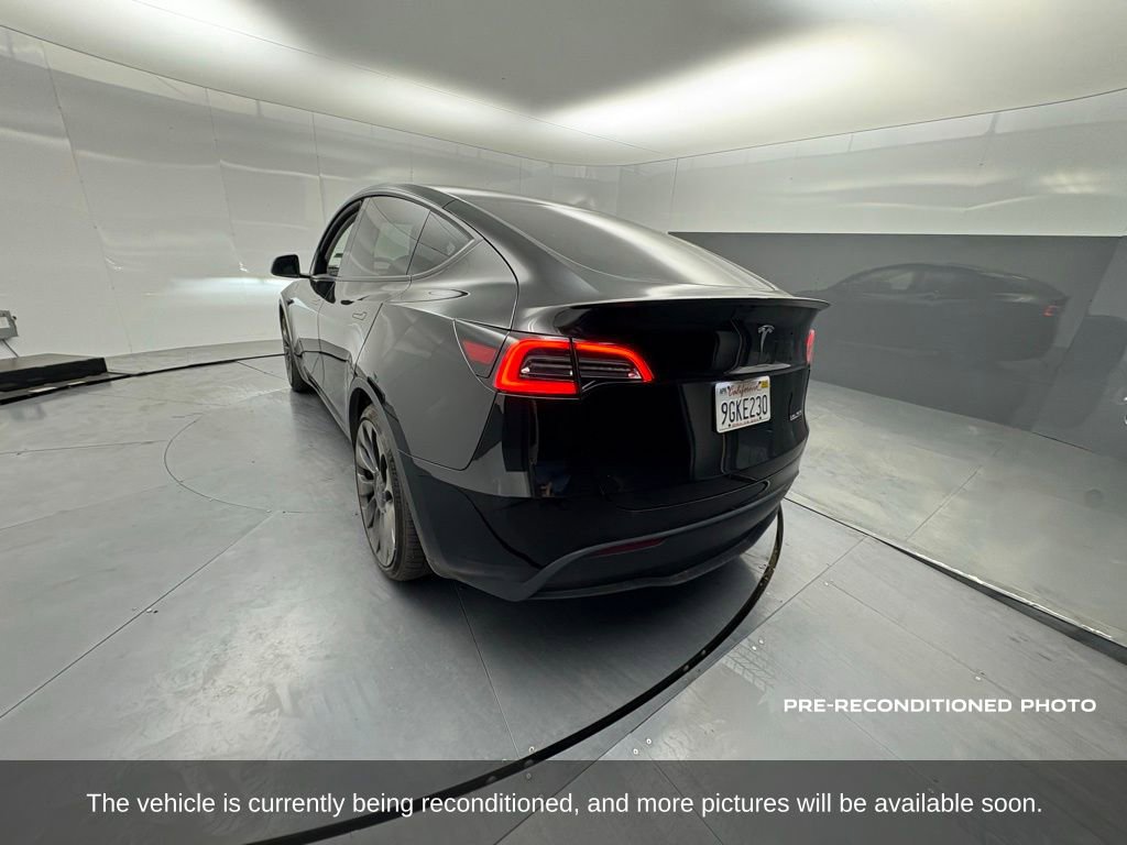 Used 2023 Tesla Model Y Performance image 3