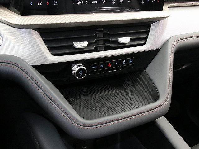 New 2026 Ford Explorer Active image 23