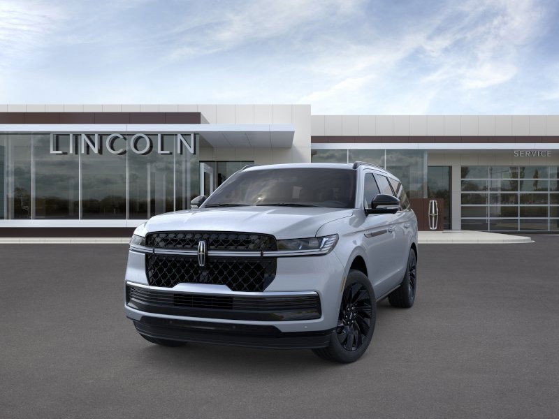 New 2026 Lincoln Navigator Reserve w/ Jet Appearance Package AWD/4WD image 2