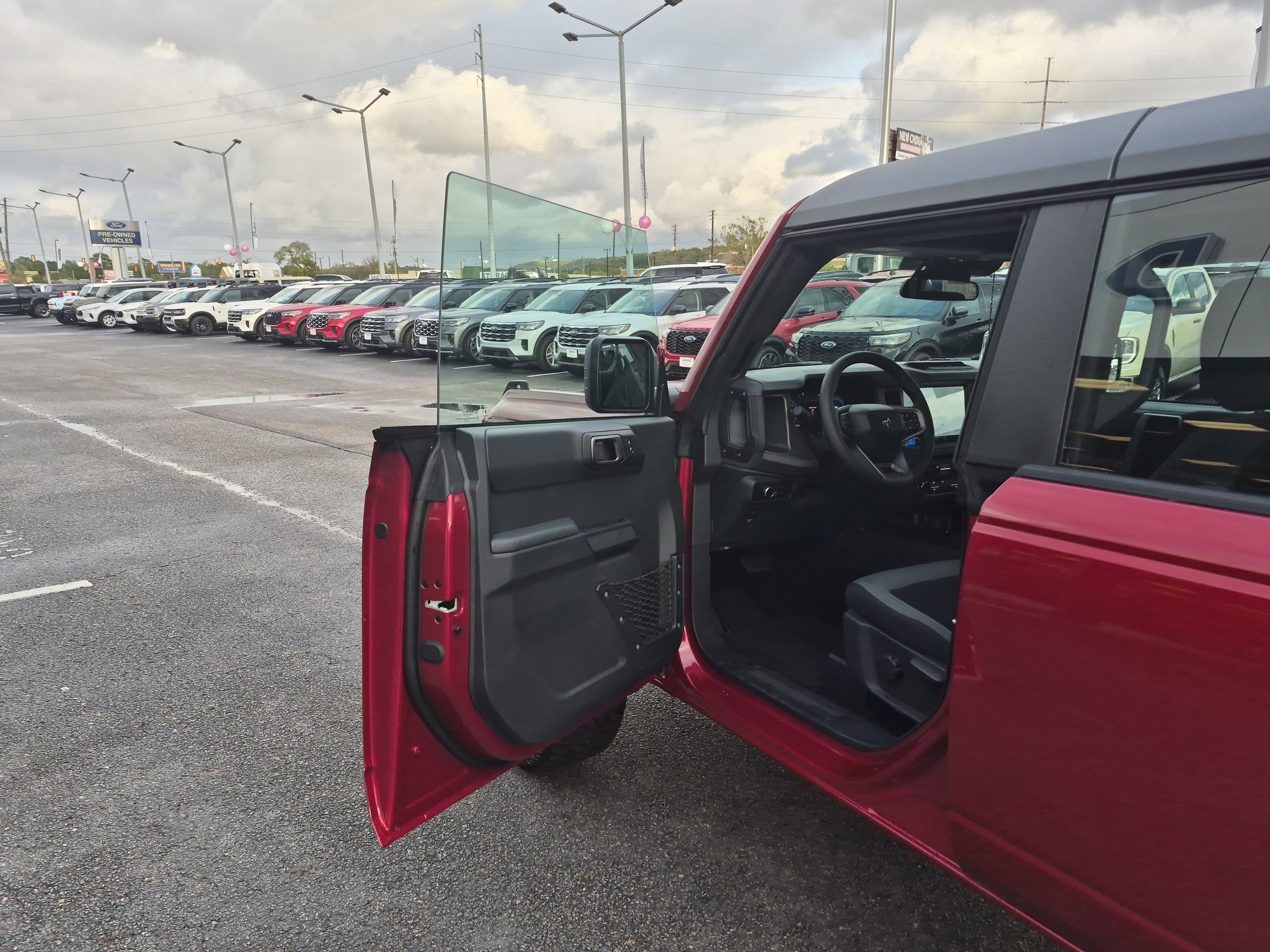 New 2025 Ford Bronco 4-Door w/ Sasquatch Package image 9