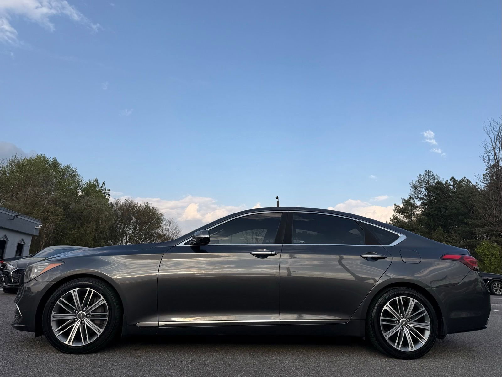 Used 2018 Genesis G80 3.8 w/ Option Group 02 image 2
