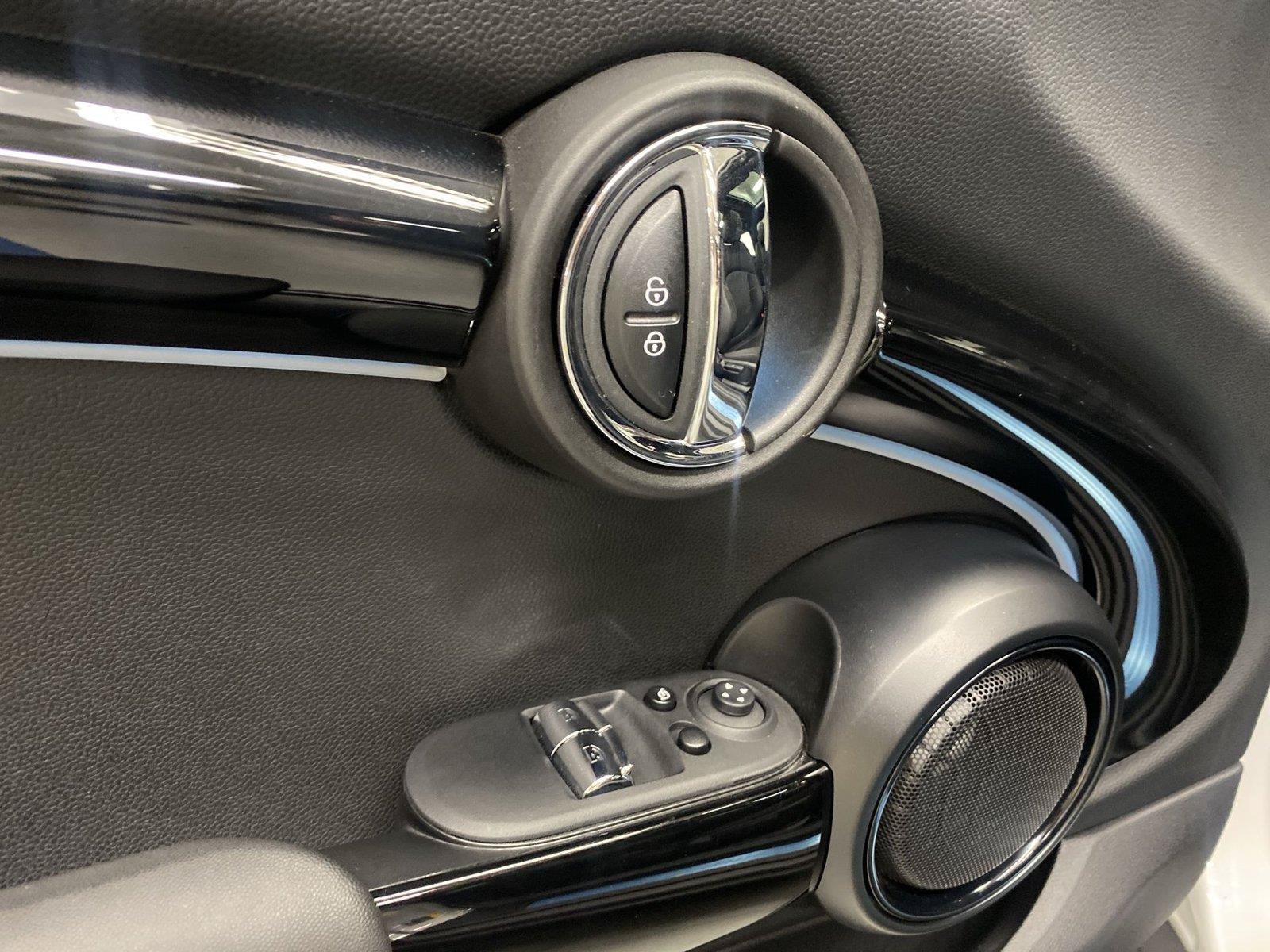 Used 2023 MINI Cooper SE FWD image 19