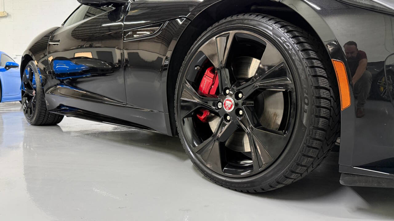 Used 2023 Jaguar F-TYPE R-Dynamic AWD/4WD image 8