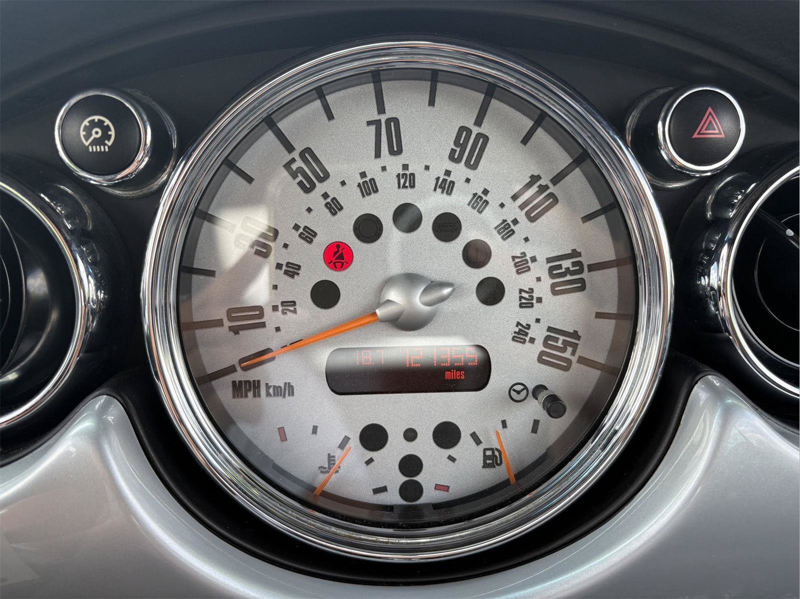 Used 2005 MINI Cooper Convertible FWD image 22