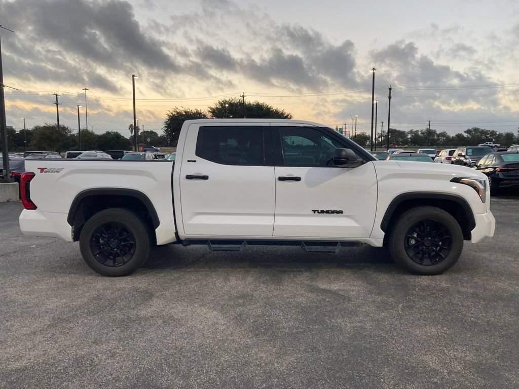 Used 2022 Toyota Tundra SR5 RWD image 4