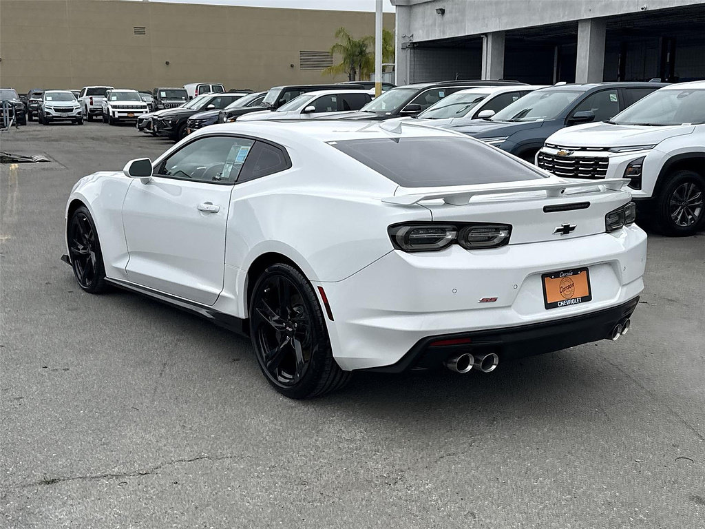 Used 2019 Chevrolet Camaro SS RWD image 5