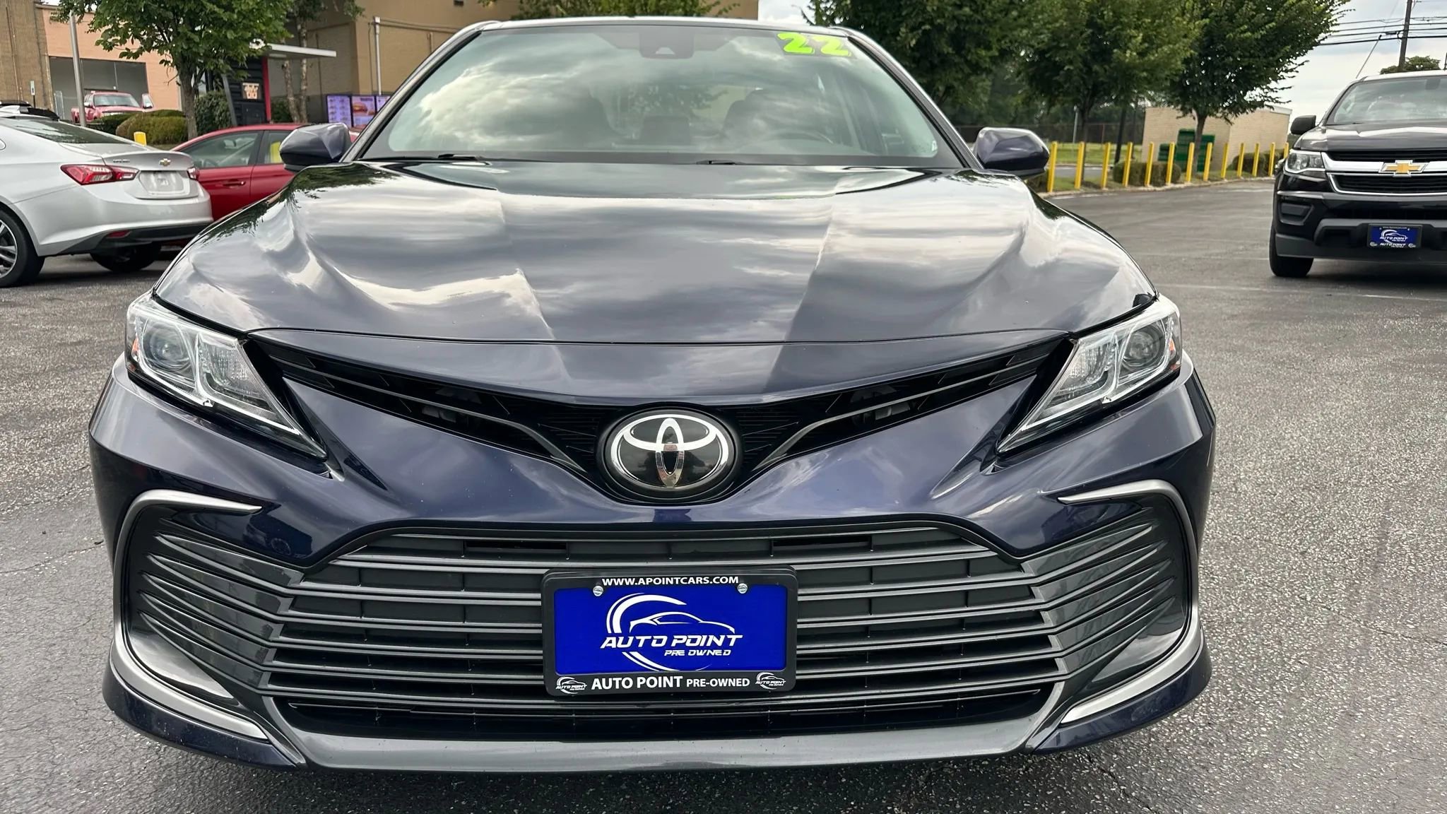Used 2022 Toyota Camry LE AWD/4WD image 2