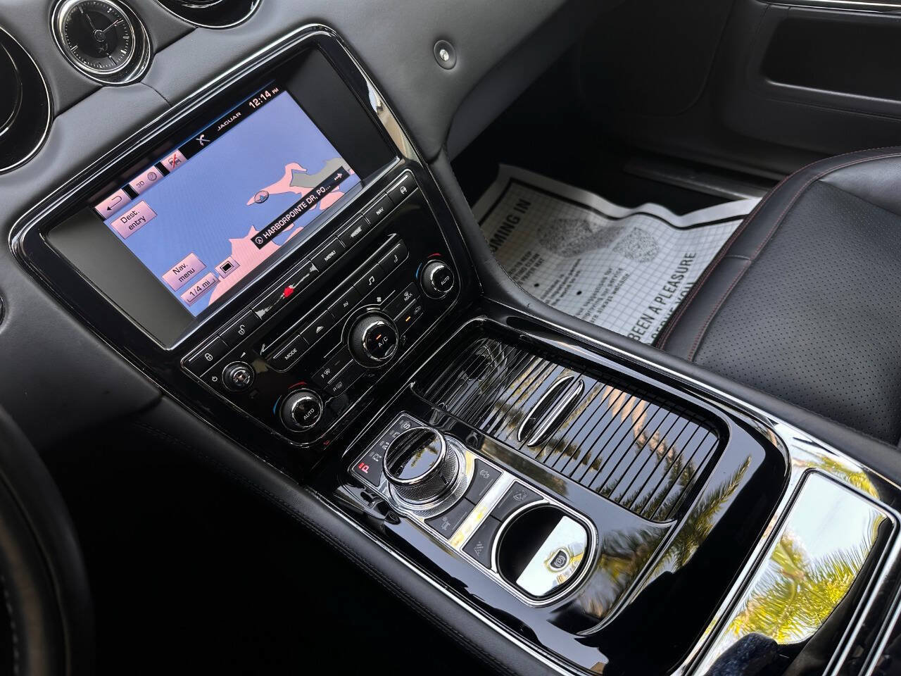 Used 2014 Jaguar XJ R LWB RWD image 18