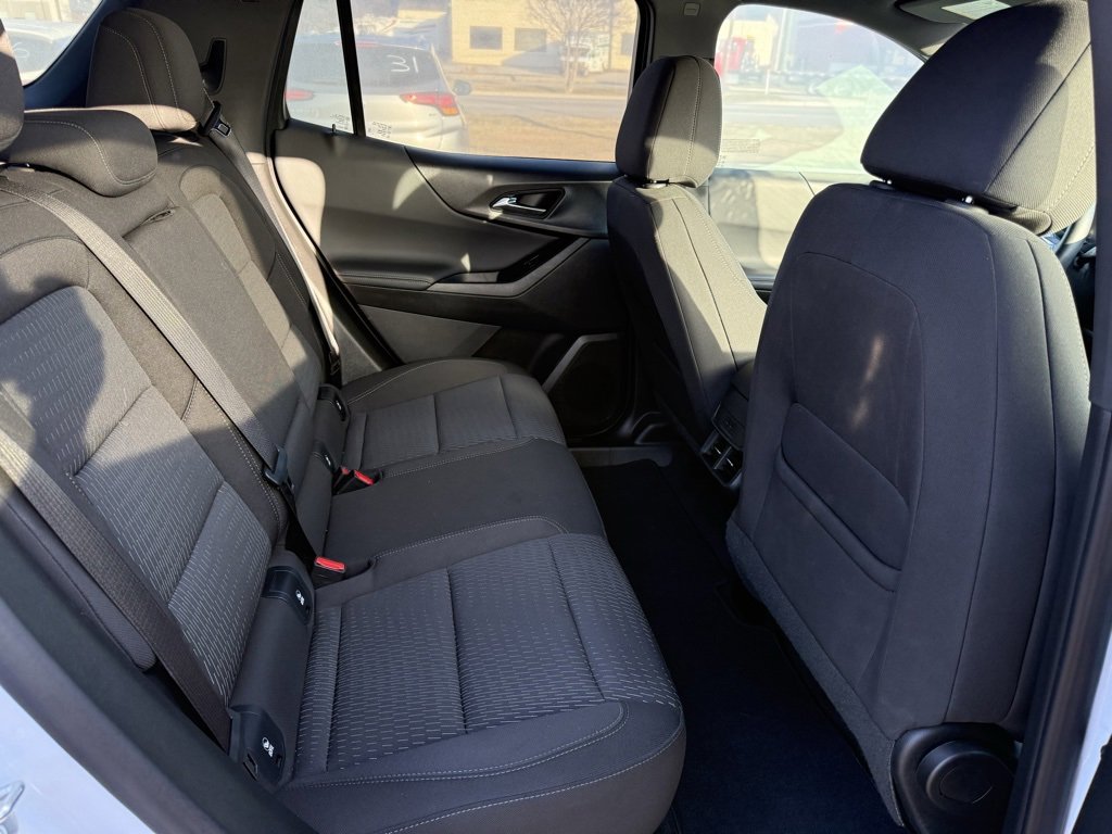 Used 2026 Chevrolet Equinox LT image 12