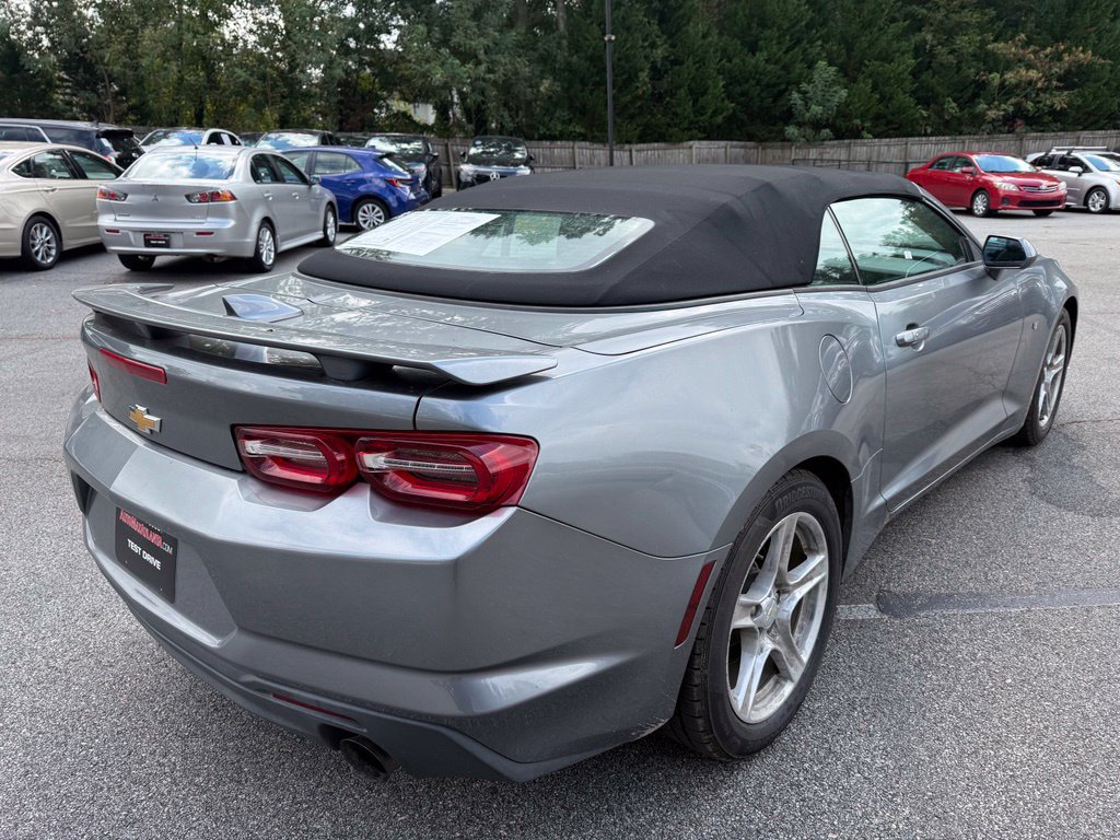 Used 2020 Chevrolet Camaro LT RWD image 5