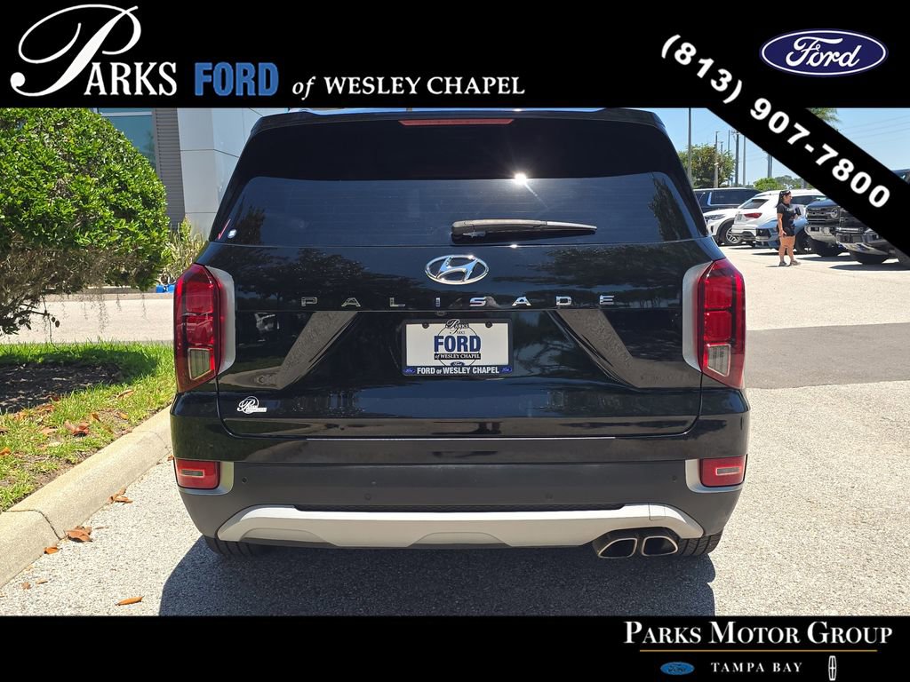Used 2022 Hyundai Palisade SEL w/ Premium Package FWD image 5