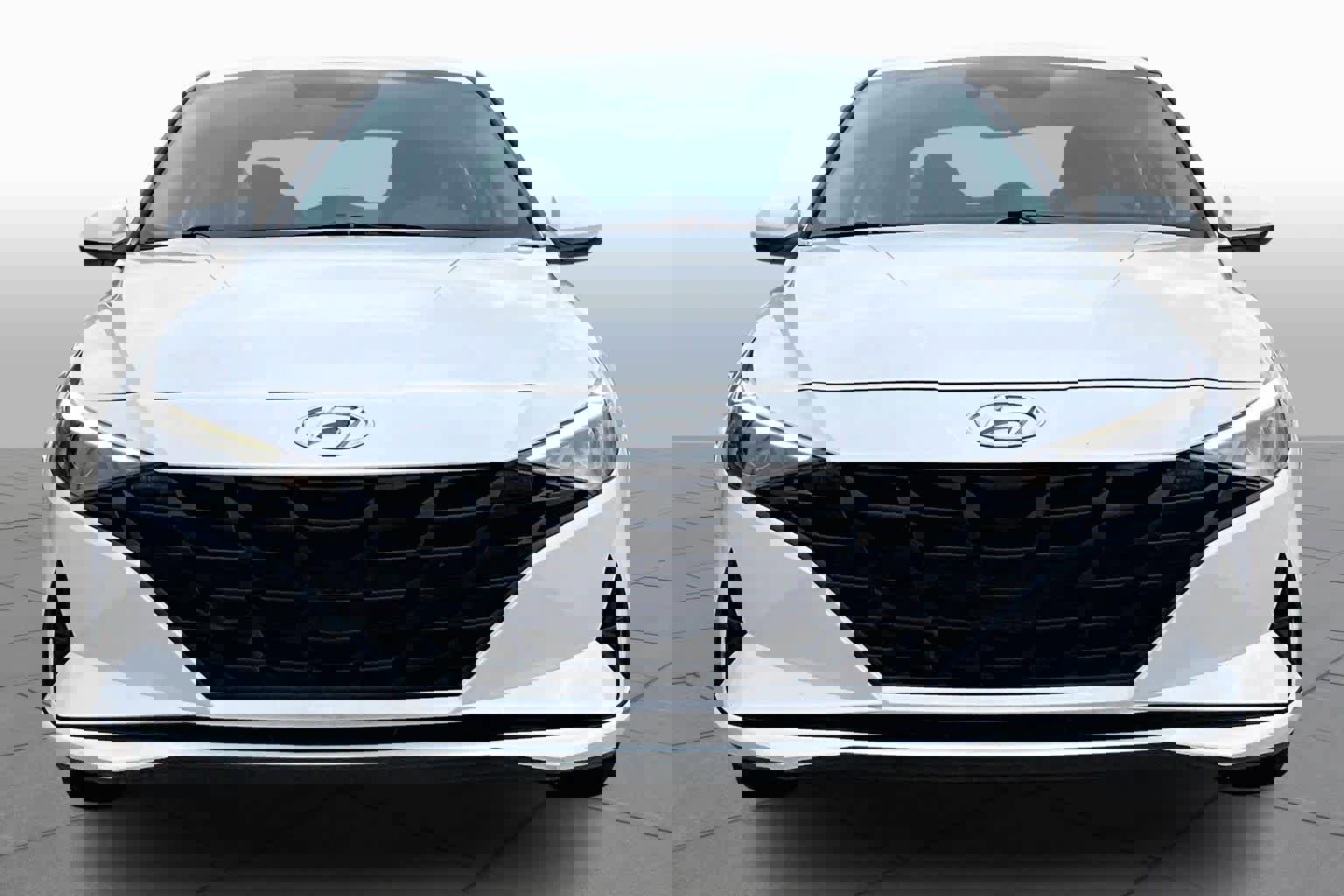 Used 2023 Hyundai Elantra SEL image 4