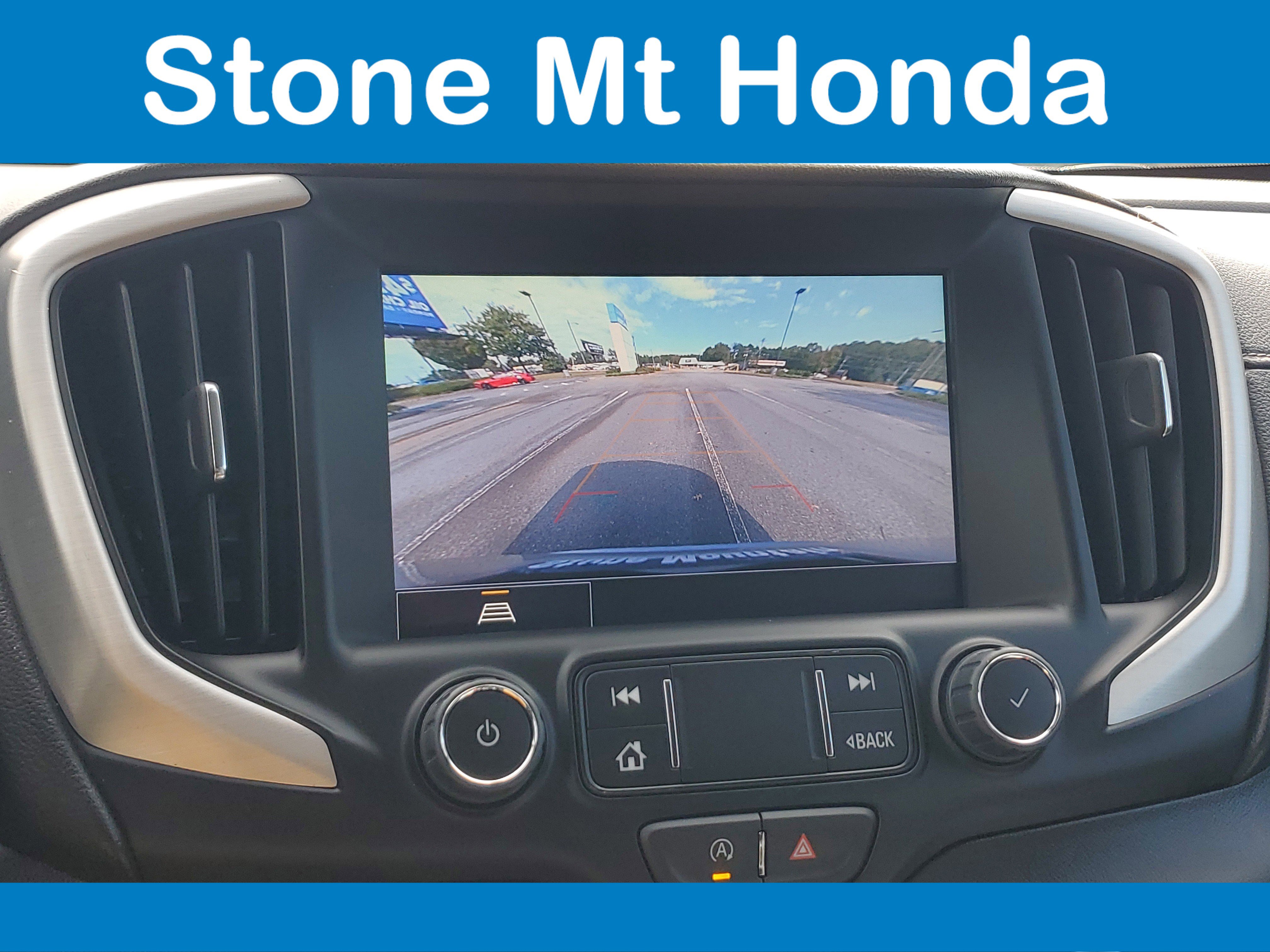 Used 2024 GMC Terrain SLT image 29