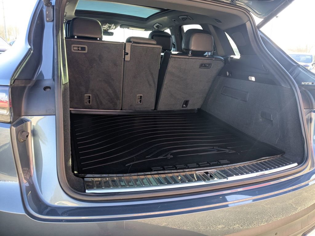 Used 2019 Porsche Cayenne image 24